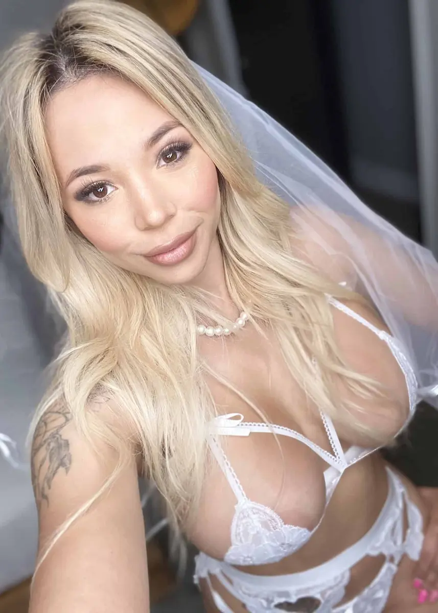Aubrey escort in Istanbul