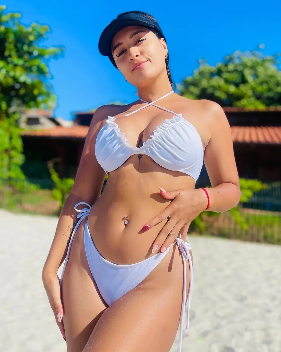 Gabrielle escort in Istanbul