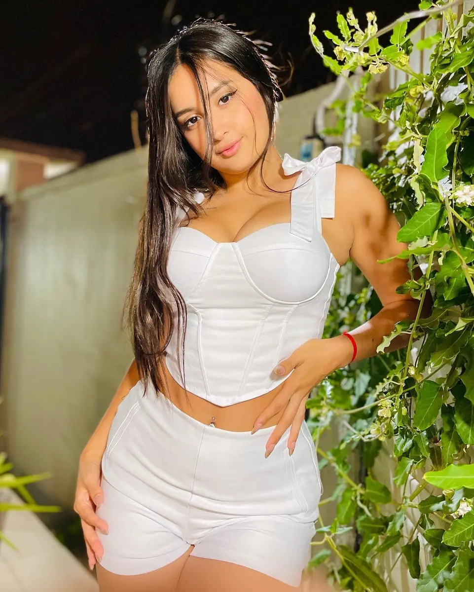 Gabrielle escort in Istanbul