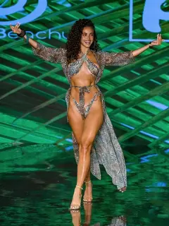 Nina escort in Istanbul