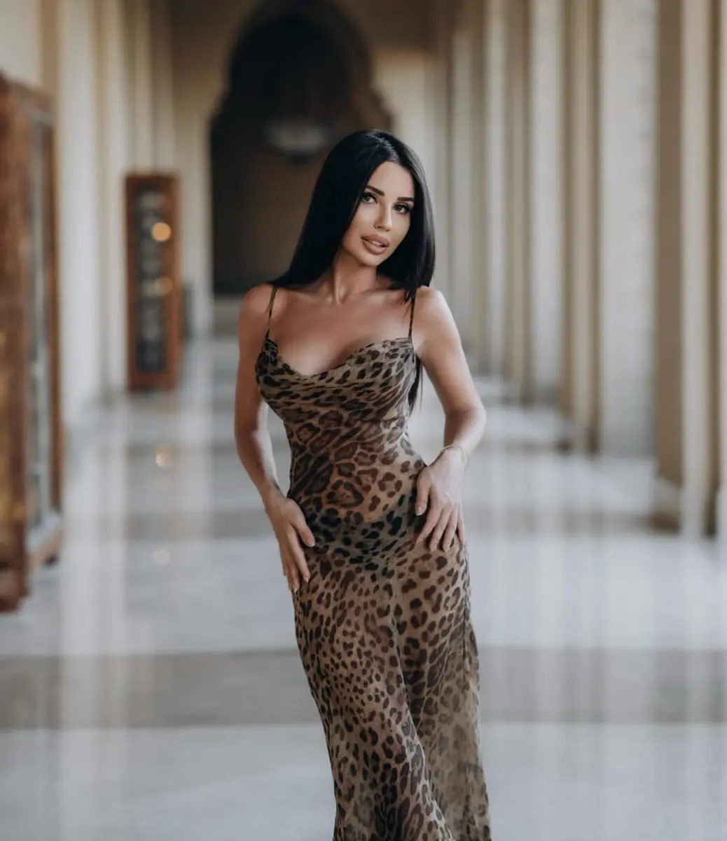 Phoebe escort in Istanbul