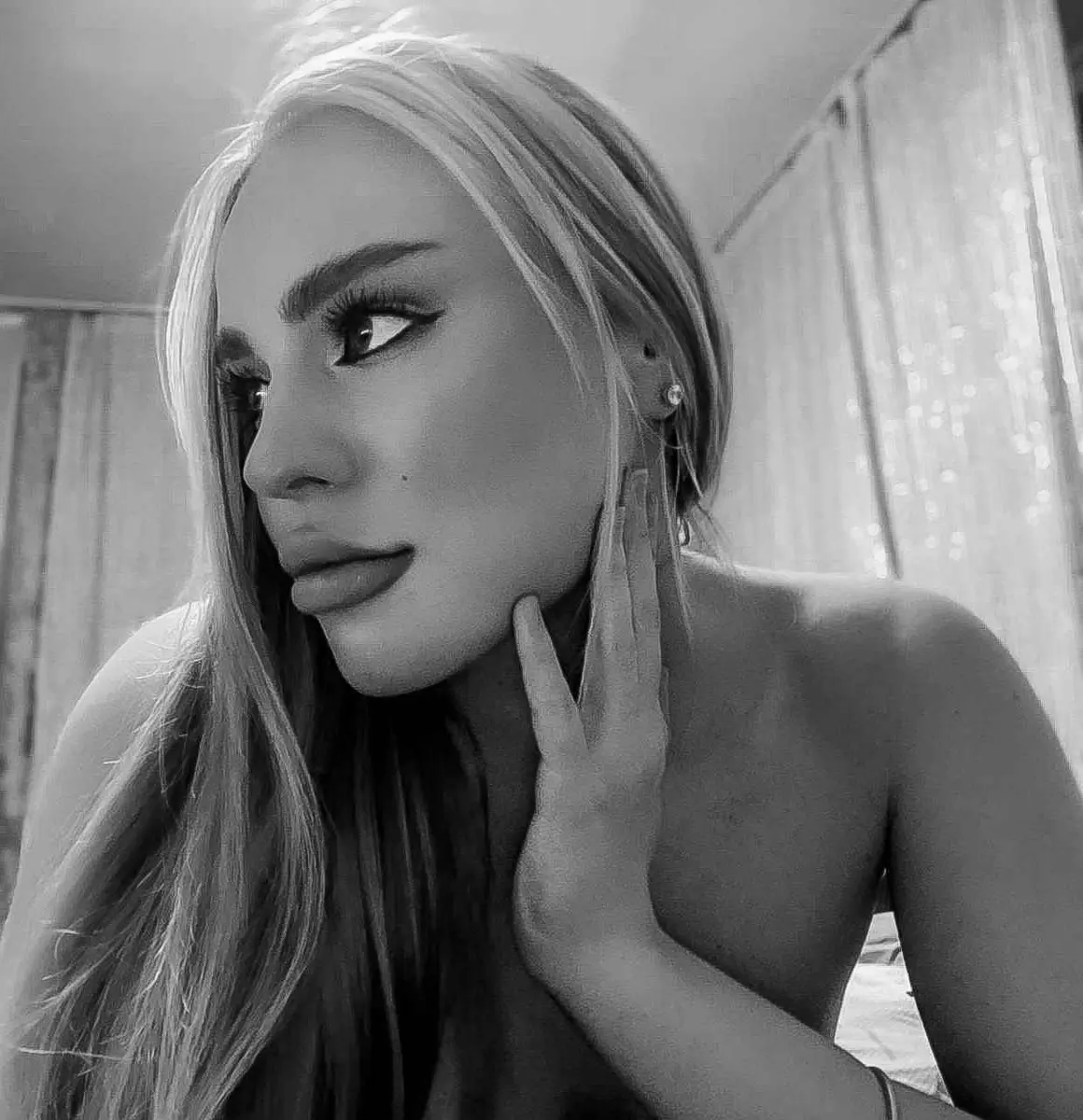 Selima escort in Istanbul