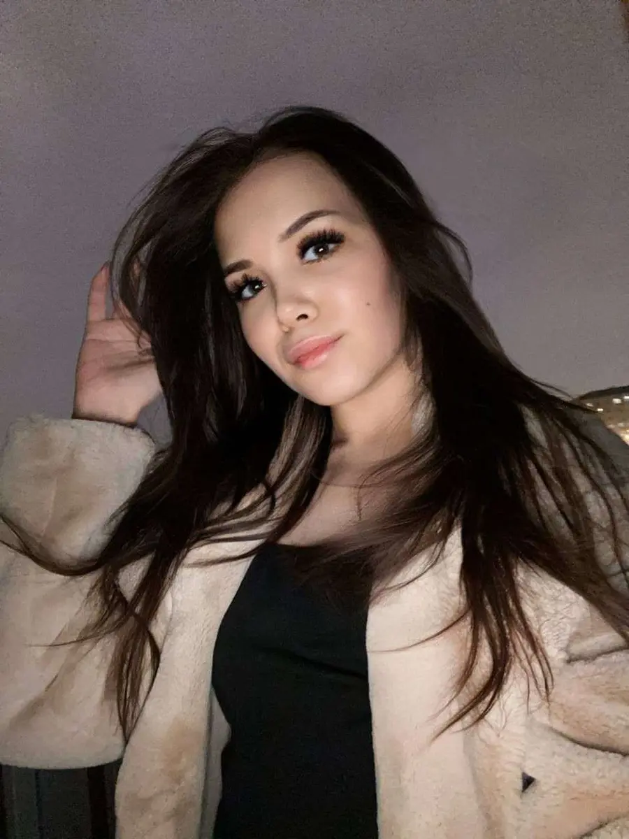 Vladlena escort in Istanbul