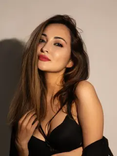 Zarina escort in Istanbul